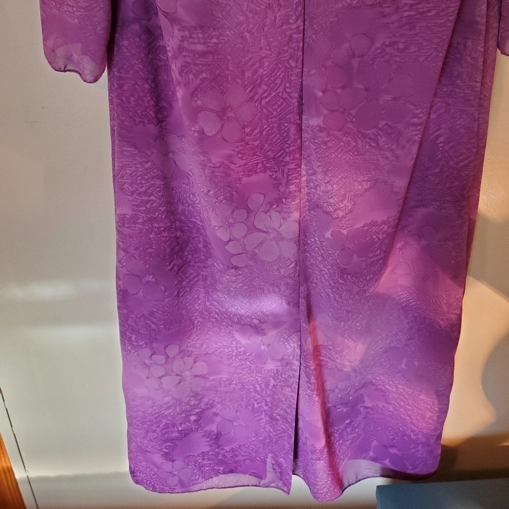 Formal lace Hawaiian purple dress - Picture 7 of 8